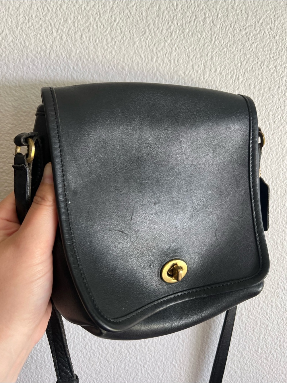 Coach 9076 Companion Flap
Crossbody Bag Black
Leather Vintage